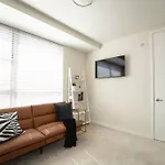 June Specials- Suite Spot Dtla- Free Parking For One Car!