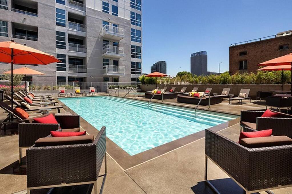 June Specials- Suite Spot Dtla- Free Parking For One Car! Appartement